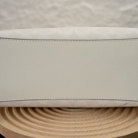 COACH x PEANUTS 2025 Molly Tote Bag 25 Signature Canvas Snoopy CBJ87 NEW - Picture 4 of 8